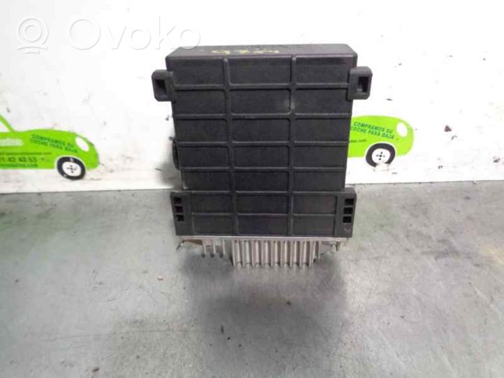 Mercedes-Benz 190 W201 Moottorin ohjainlaite/moduuli 008545983200