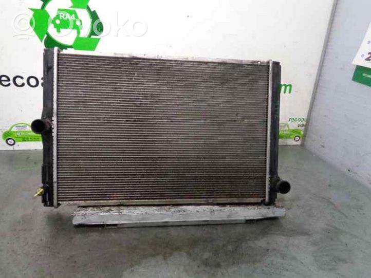 Toyota Auris E210 Dzesēšanas šķidruma radiators 164000N060