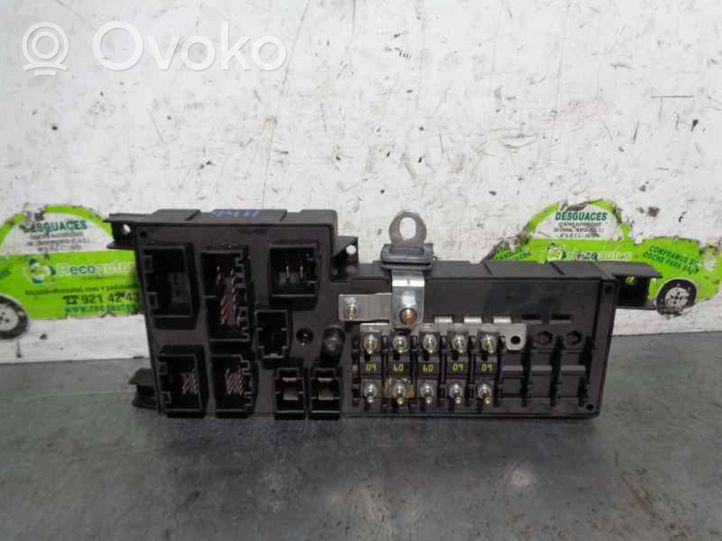 Volvo S60 Module de fusibles 518828009