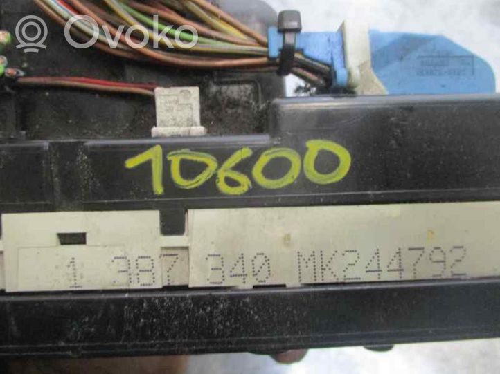 BMW 7 E38 Climate control unit 1387340