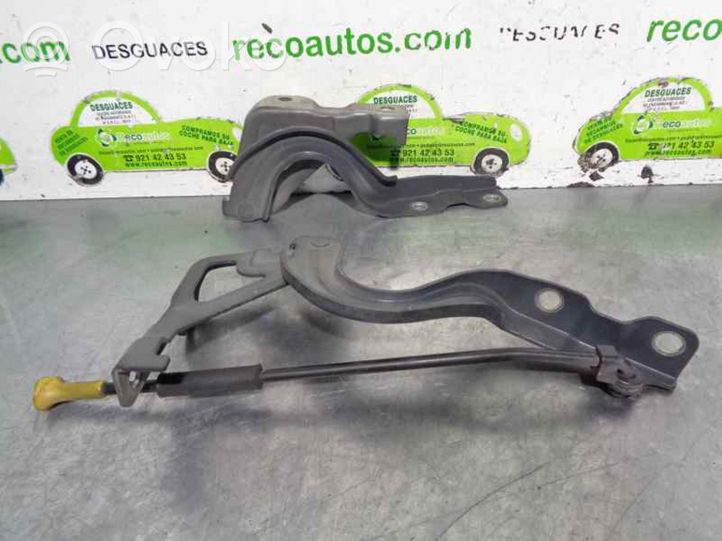 Hyundai i10 Charnière, capot moteur 81170B4000