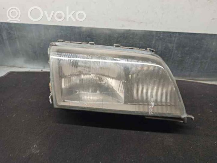 Mercedes-Benz C W202 Phare frontale 2028200261