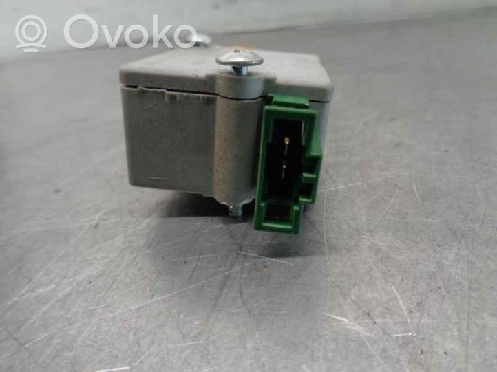 Audi A2 Serrure verrouillage de coffre/hayon 8Z0962115