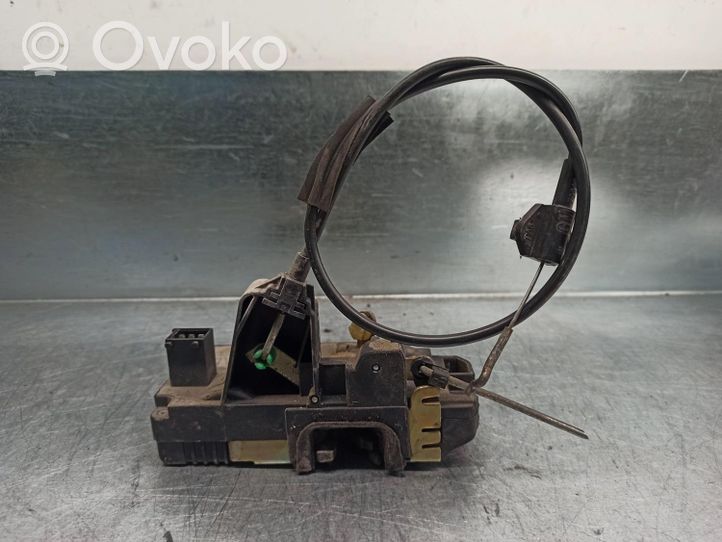 Opel Vectra B Rear door lock 90503995