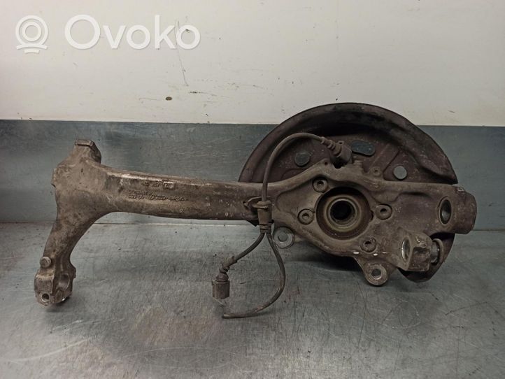 Audi A8 S8 D5 Fuso a snodo con mozzo ruota anteriore 4E0407253Q