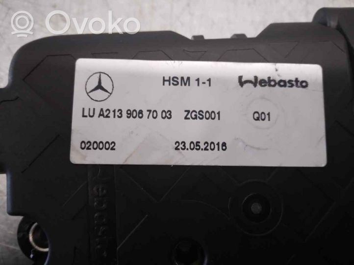 Mercedes-Benz E W213 Sähkökäyttöisen kattoluukun asennussarja A2139067003