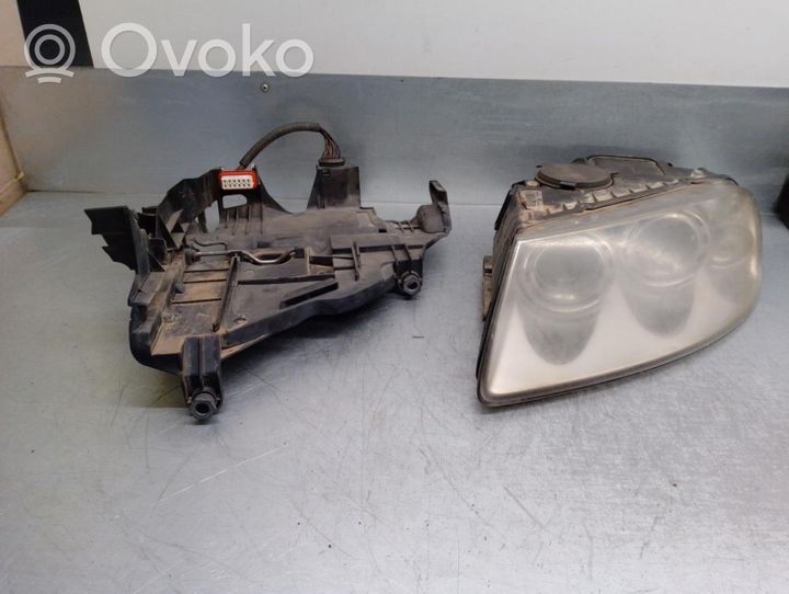 Volkswagen Touareg I Lampa przednia 7L6941015BK