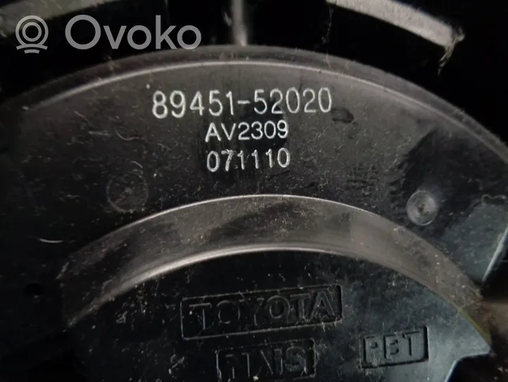 Toyota Yaris Lewarek zmiany biegów / górny 8945152020
