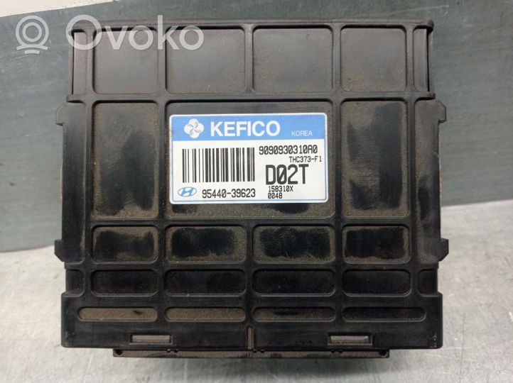 Hyundai Santa Fe Module de contrôle de boîte de vitesses ECU 9544039523