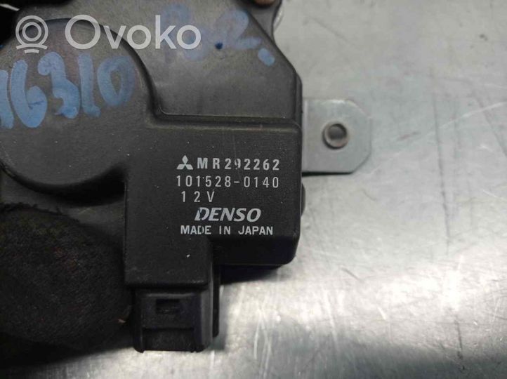 Mitsubishi Outlander Takaluukun lukon salvan moottori MR292262