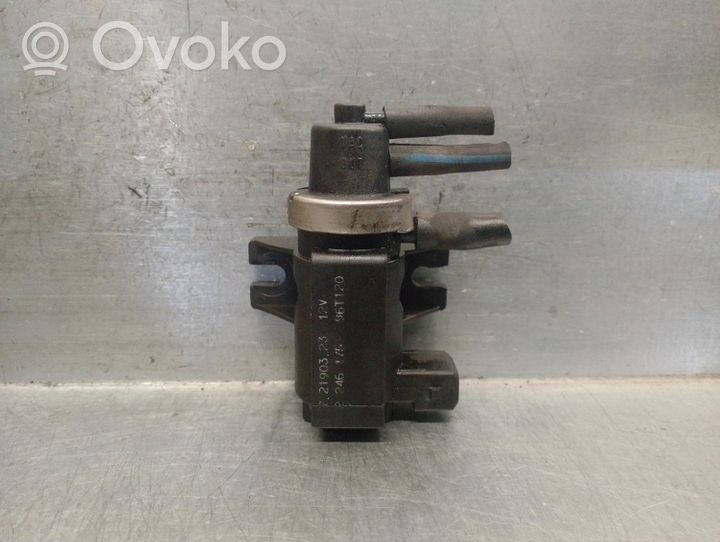 BMW 7 E38 Vacuum valve 72190323