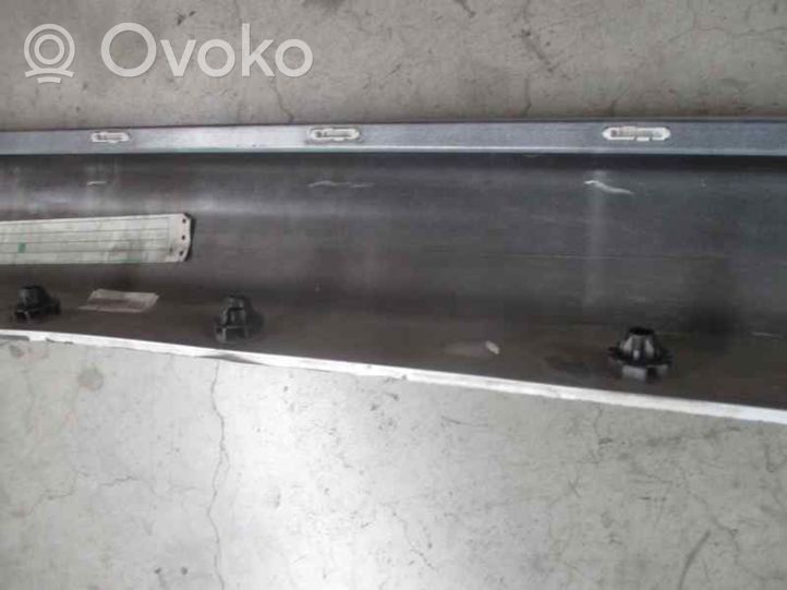 Mercedes-Benz C W203 Rivestimento sottoporta/minigonna laterale 2036900540