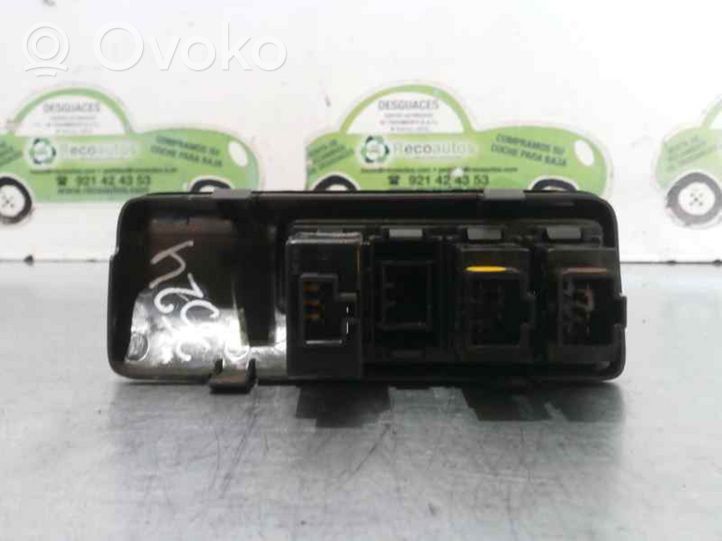 Hyundai Sonata Other switches/knobs/shifts 848413C000