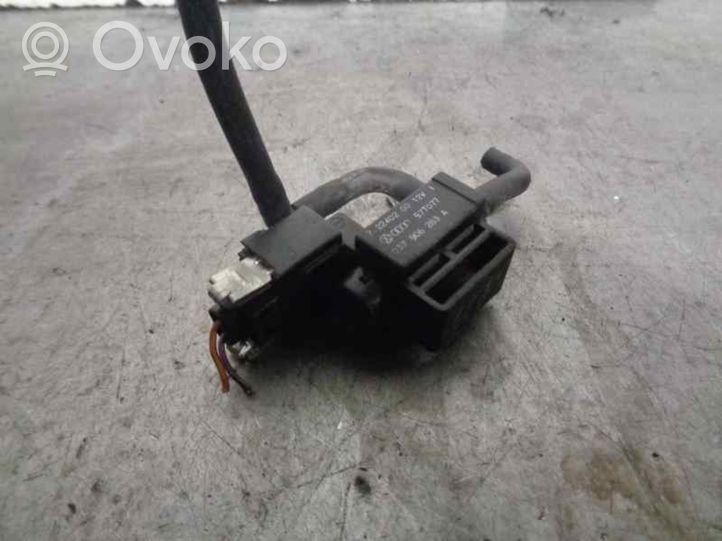 Volkswagen Golf III Electrovanne Soupape de Sûreté / Dépression 037906283A