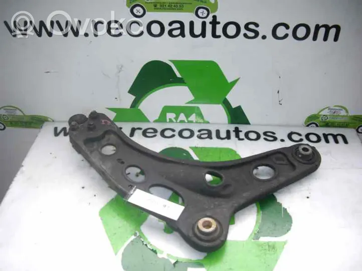 Renault Trafic I Triangle bras de suspension inférieur avant 545058162R