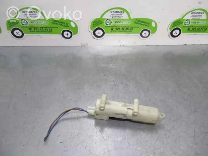 KIA Rio Moteur de verrouillage porte avant 