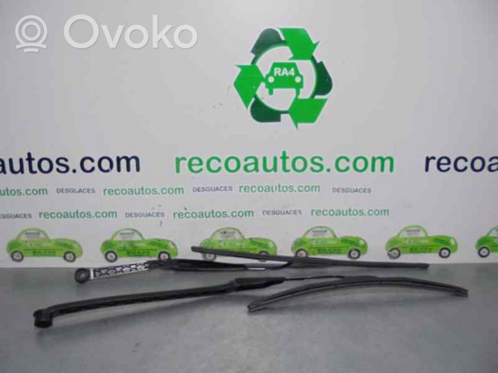 Lexus GS 250 350 300H 450H Front wiper blade arm 