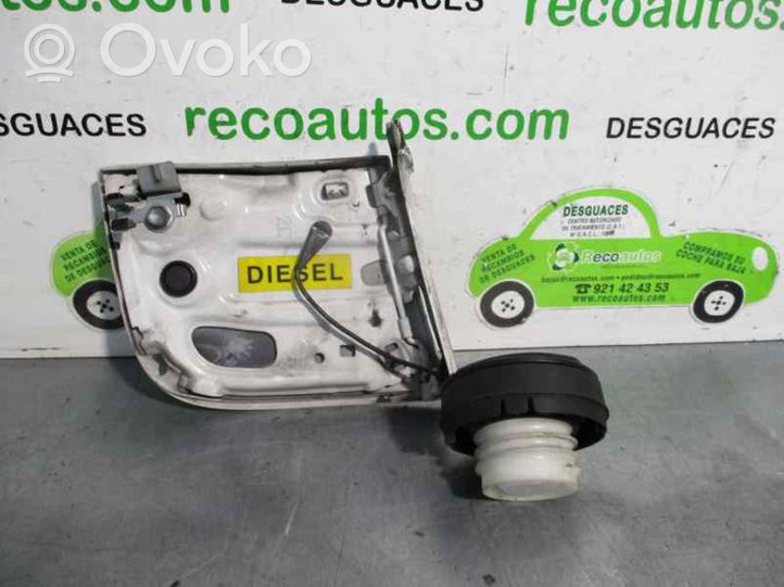 Peugeot 107 Tappo del serbatoio del carburante 