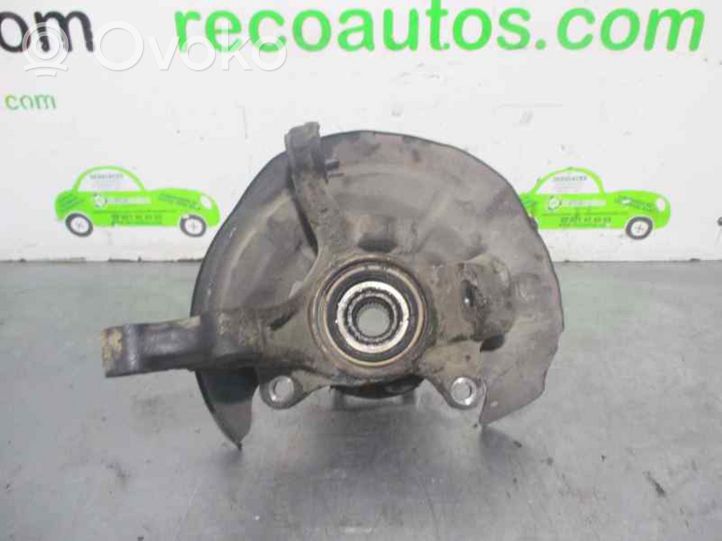 Toyota Carina T190 Fuso a snodo con mozzo ruota anteriore 