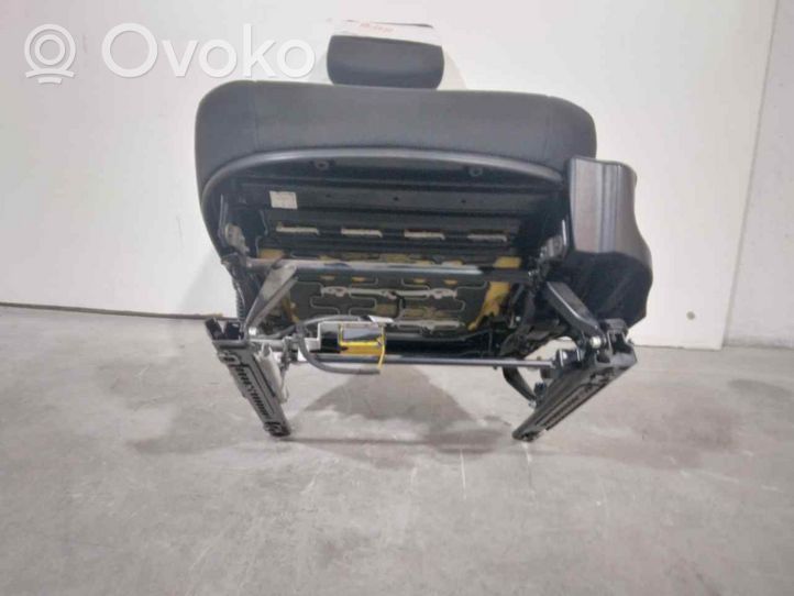 Volkswagen Golf IV Front driver seat 