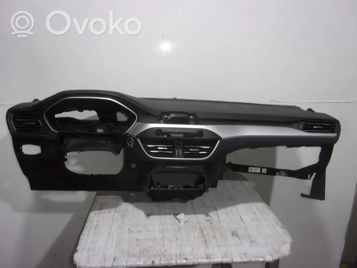 Ford Focus Dashboard 2280025