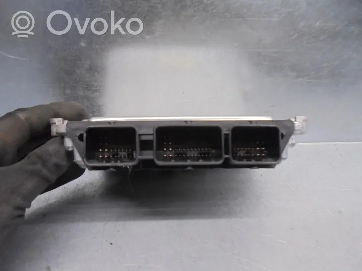 Ford Focus Sterownik / Moduł ECU 8M5112A650XE