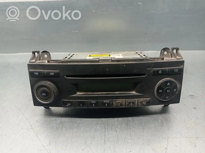 Volkswagen Crafter Panel / Radioodtwarzacz CD/DVD/GPS A0048204086
