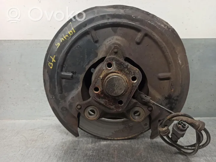 Renault Clio III Pivot de moyeu arrière 7700416374