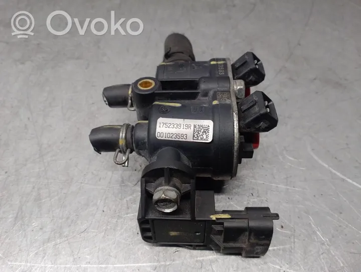 Dacia Dokker Injecteur de carburant 175233919R