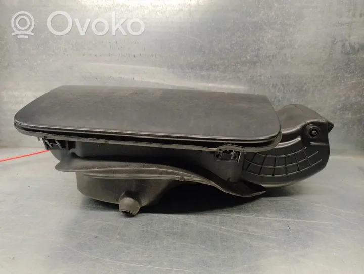 Audi Q3 8U Fuel tank filler cap 8U0809906E