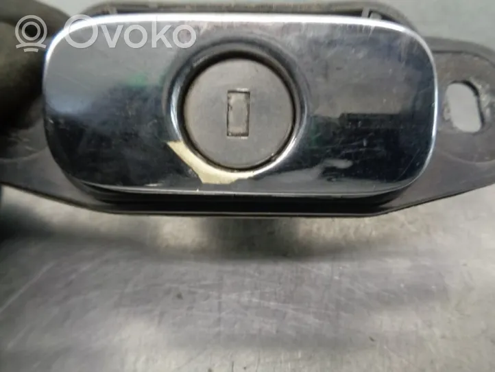 Volvo S40, V40 Poignée de coffre hayon arrière 381728
