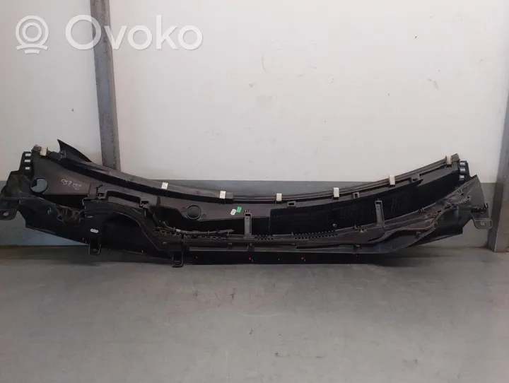 Toyota Yaris Listwa wykończeniowa drzwi przesuwanych 55708K0030