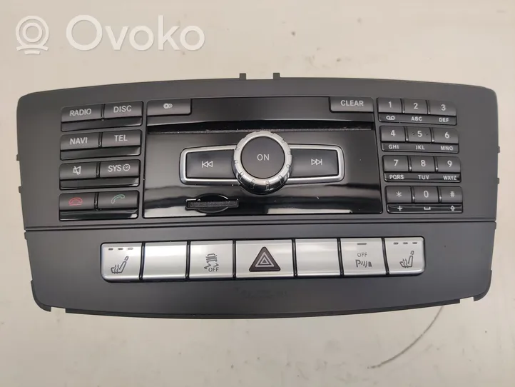 Mercedes-Benz GL X166 Unità principale autoradio/CD/DVD/GPS A1669000012