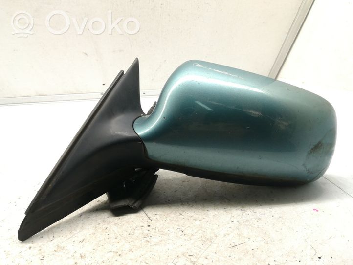 Audi A4 S4 B5 8D Front door electric wing mirror 