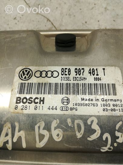 Audi A4 S4 B6 8E 8H Variklio valdymo blokas 