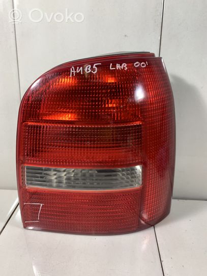 Audi A4 S4 B5 8D Lampa tylna 