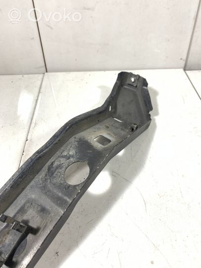 Audi A6 S6 C4 4A Supporto di montaggio del parafango 