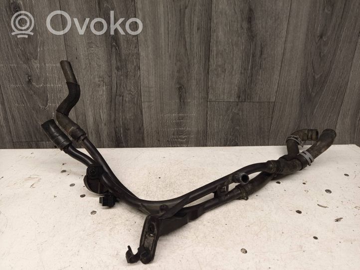 Volkswagen Golf VI Tubo flessibile del liquido di raffreddamento del motore 1K0121070BD