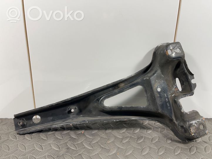 Volkswagen Bora Staffa di montaggio del radiatore 1J0805569B