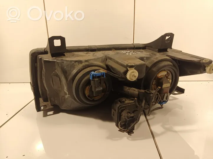 BMW 3 E36 Lampa przednia SSB385