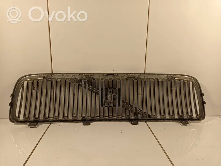 Volvo V70 Grille calandre supérieure de pare-chocs avant 08693346