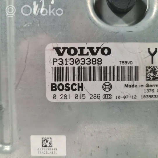 Volvo S60 Moottorin ohjainlaite/moduuli P31303388