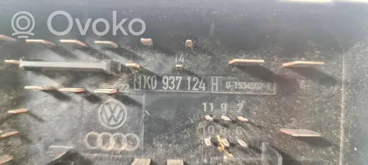 Volkswagen Touran I Skrzynka bezpieczników / Komplet 1K0937124H