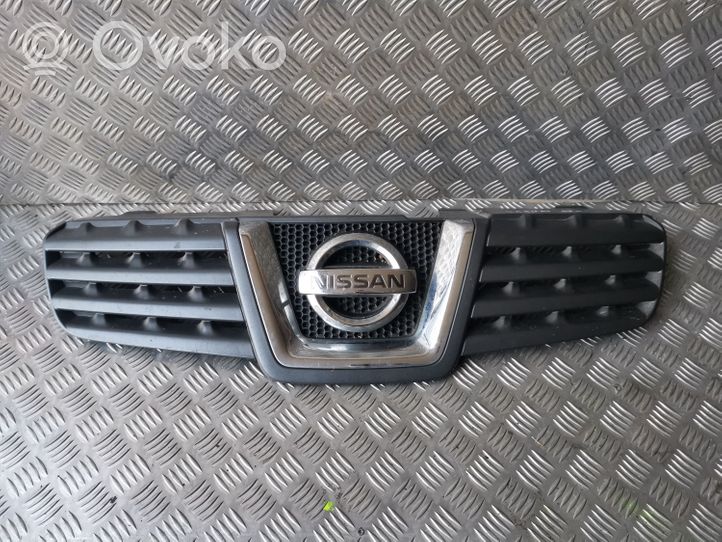 Nissan Qashqai Etupuskurin ylempi jäähdytinsäleikkö 62310JD000