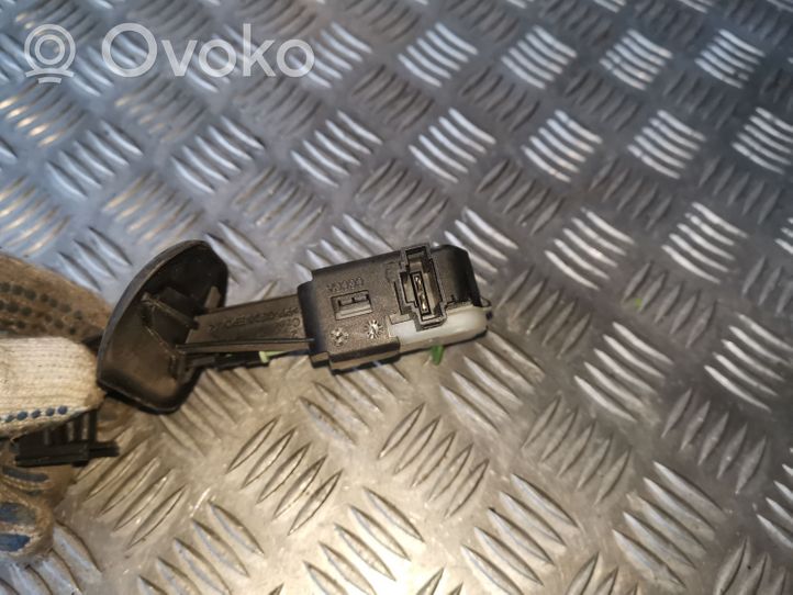 Volvo XC60 Motorino del tappo del serbatoio del carburante 31299107