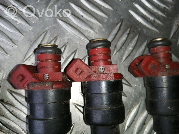 Opel Vectra B Injektoren Einspritzdüsen Satz Set 90501588