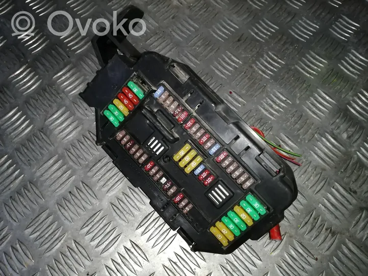 BMW 3 F30 F35 F31 Fuse module 9265835