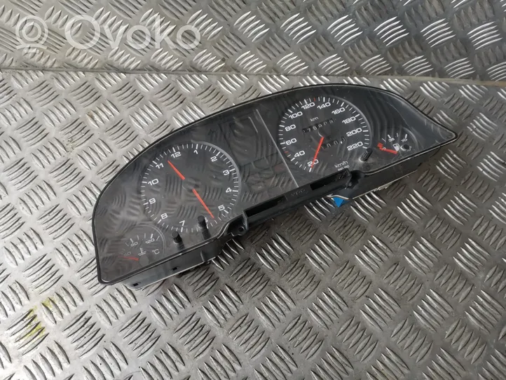 Audi 80 90 B3 Speedometer (instrument cluster) 893919033