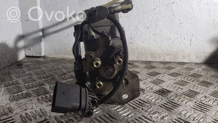 Skoda Octavia Mk1 (1U) Pompe d'injection de carburant à haute pression 038130107B