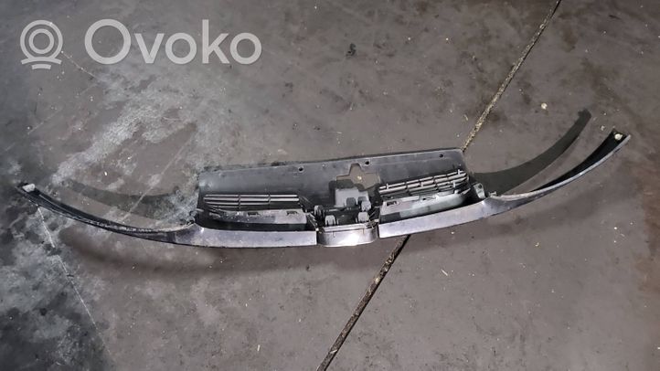 Peugeot 206 Maskownica / Grill / Atrapa górna chłodnicy 9628934280